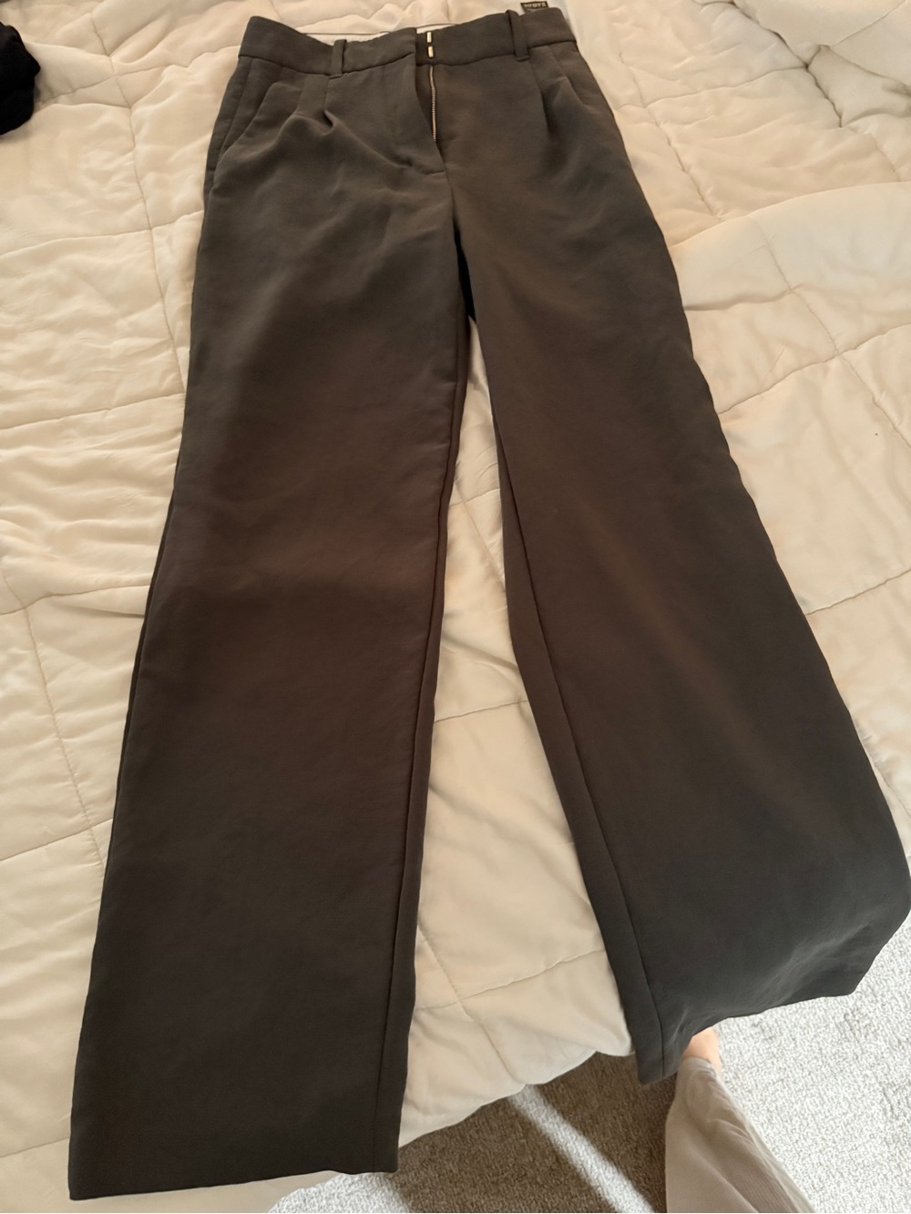 Aritzia effortless Pants in Charcoal gray